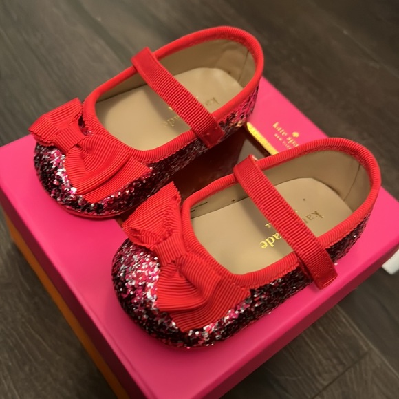Kate Spade Baby shoes Red Glitter with Bow size 3-6 months - Picture 2 of 4